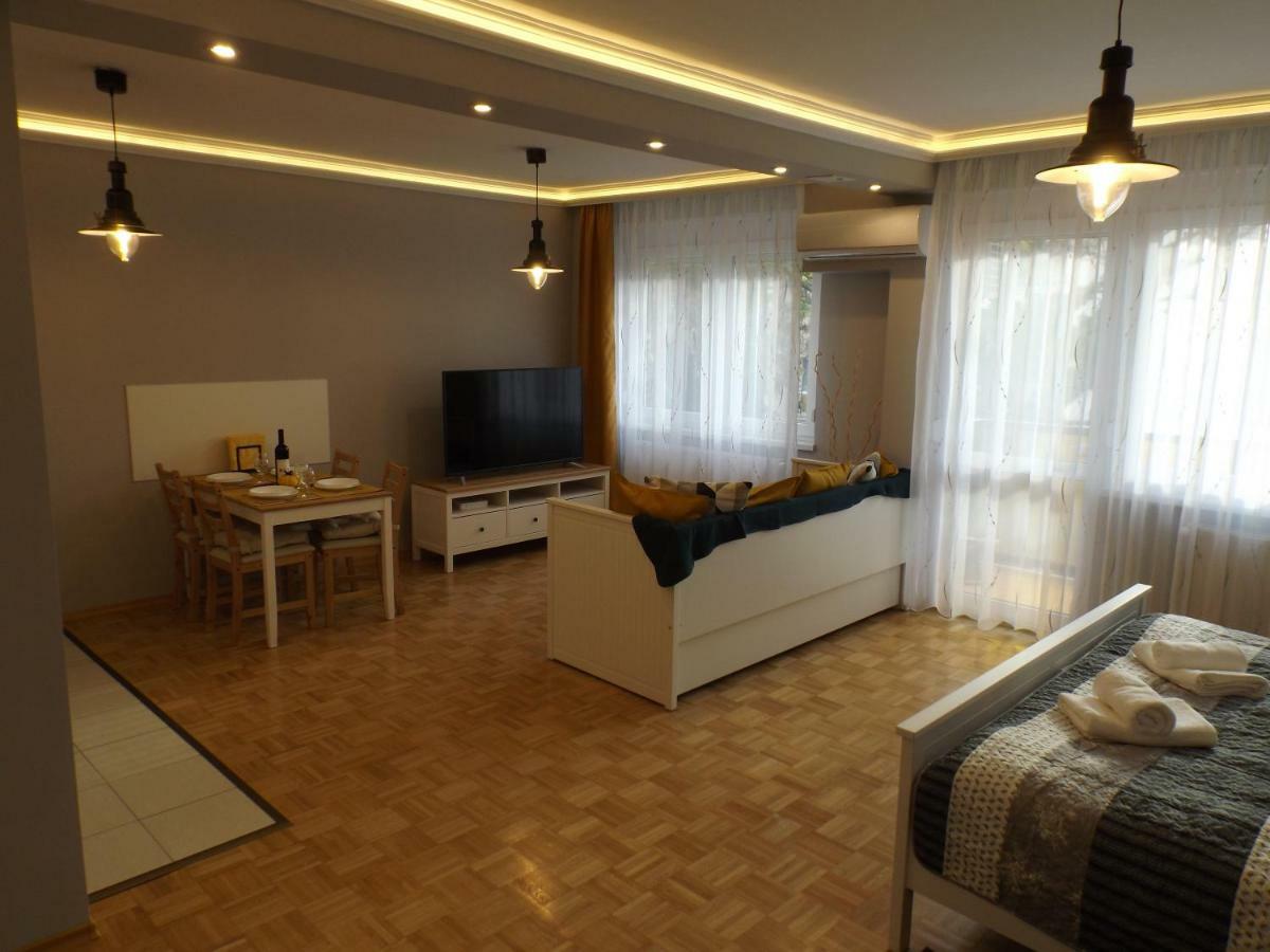 Vitalis Apartman Eger Luaran gambar