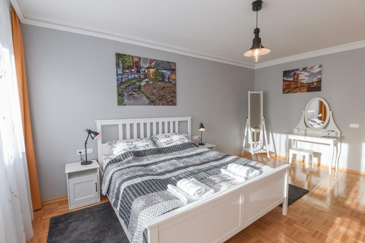 Vitalis Apartman Eger Luaran gambar