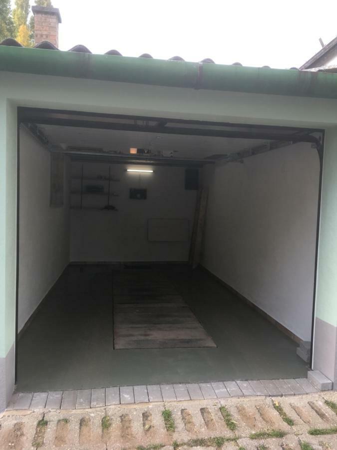 Vitalis Apartman Eger Luaran gambar